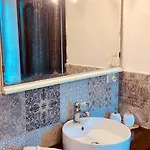 Madama Langa Con Piscina Nelle Vigne *