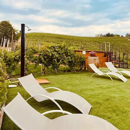 Madama Langa Con Piscina Nelle Vigne Apartment