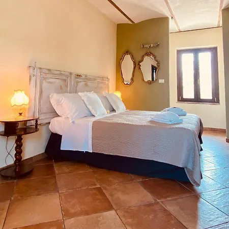 Madama Langa Con Piscina Nelle Vigne *