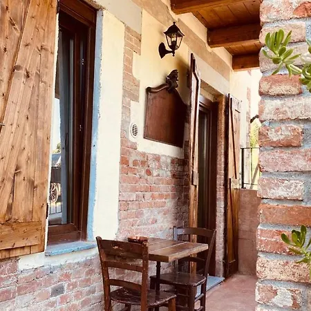 Madama Langa Con Piscina Nelle Vigne * Montelupo Albese