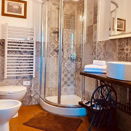 Madama Langa Con Piscina Nelle Vigne Lejlighed Montelupo Albese