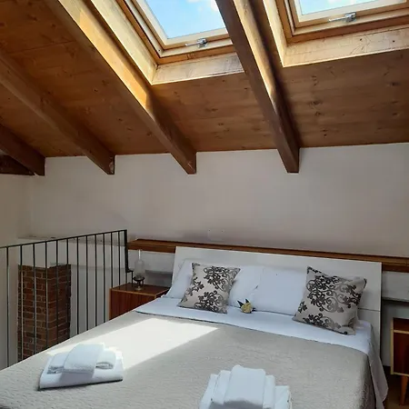 Madama Langa Con Piscina Nelle Vigne * Montelupo Albese